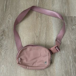 Lululemon Everywhere Belt Bag | Rose Pink | 1L